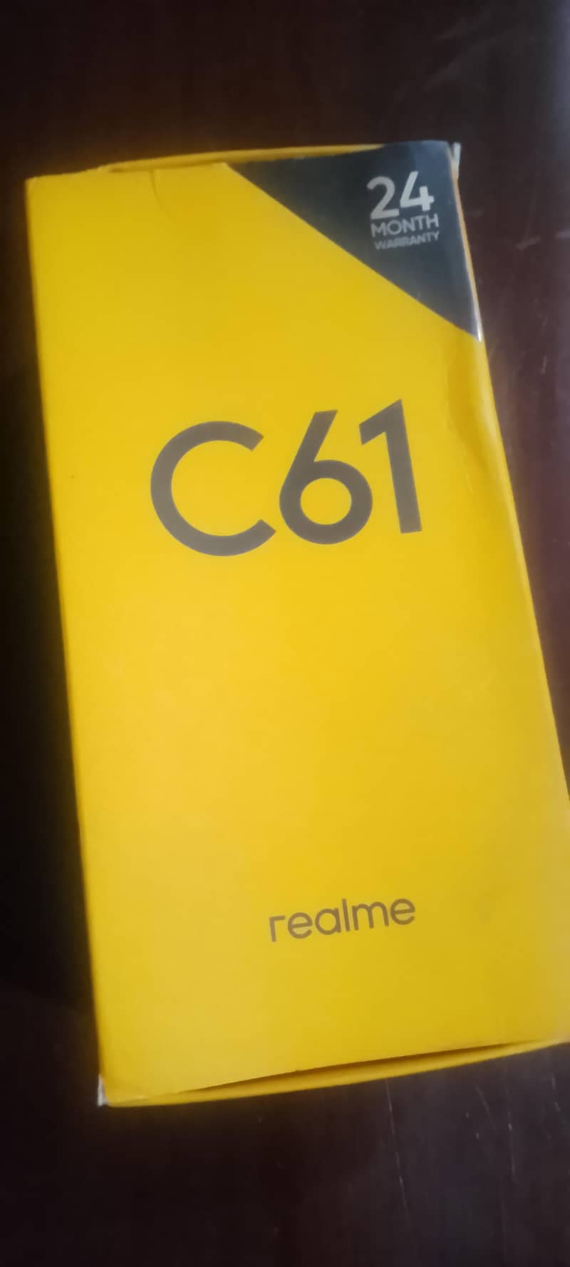 Realme C61 0