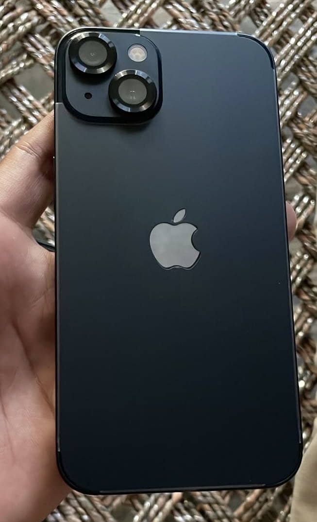 Apple iPhone 13 2