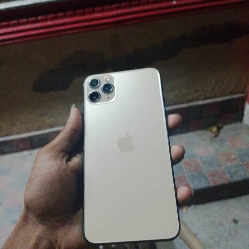 Apple iPhone 11 Pro Max 0