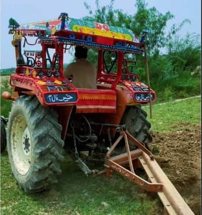 Tracktor driver