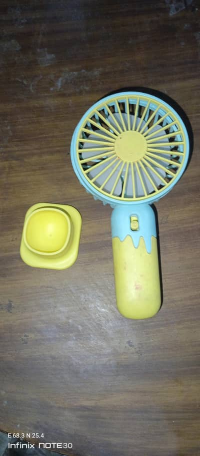 hand fan with stand