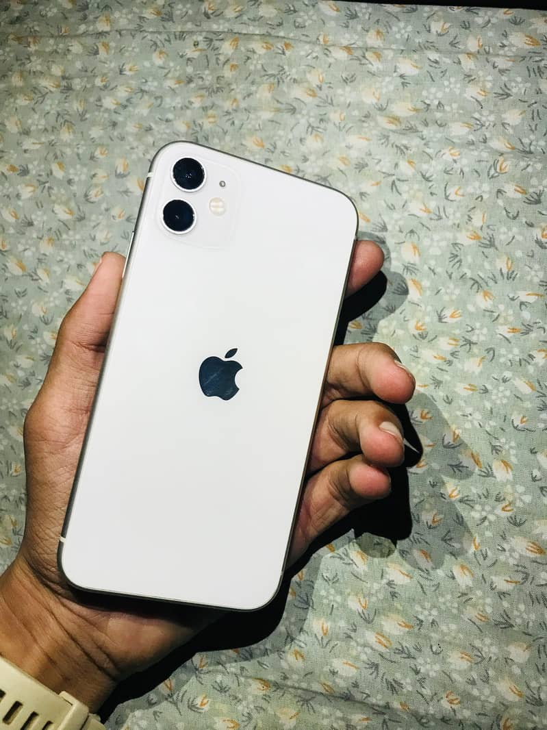 Apple iPhone 11 10