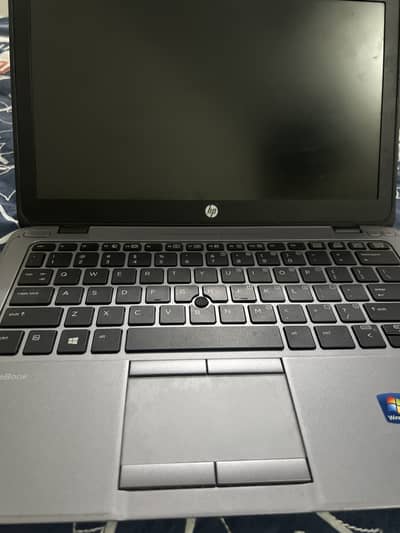 HP EliteBook 820 – Core i7 5th Gen – 4GB RAM