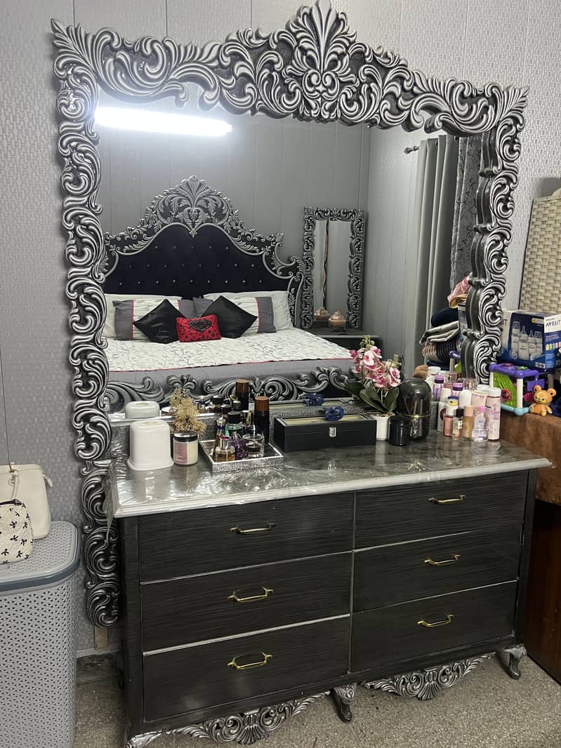 Bed and dressing table 1
