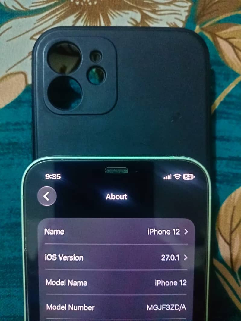 Apple iPhone 12 1
