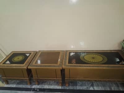 3 set table