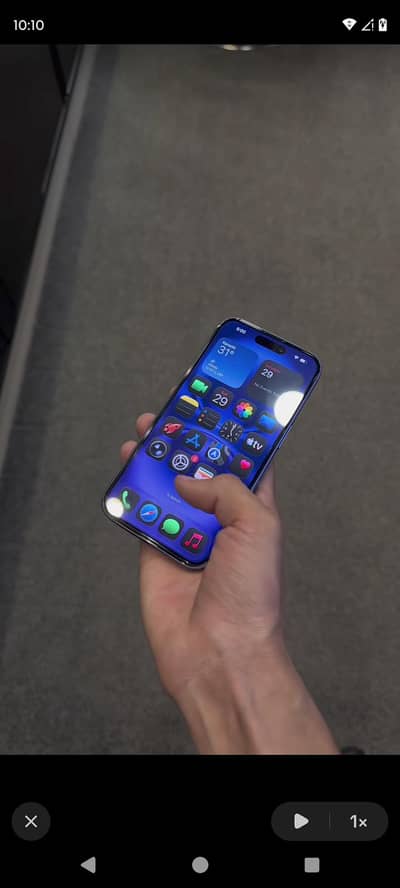 Apple iPhone 16