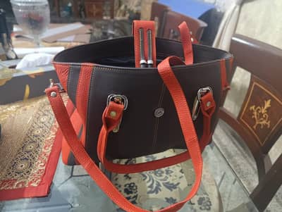 pair of two bags in a very handsome amount . .