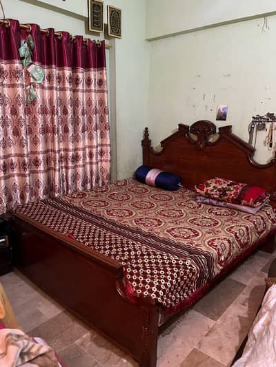 large size bed with matters A1 condition