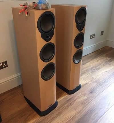 Mission m35.2 Tower speaker with with woofer