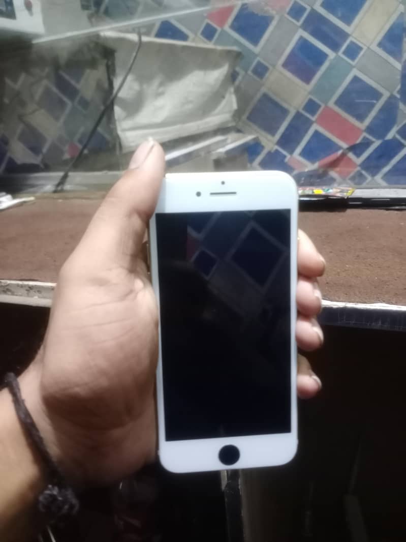 Apple iPhone 7 4