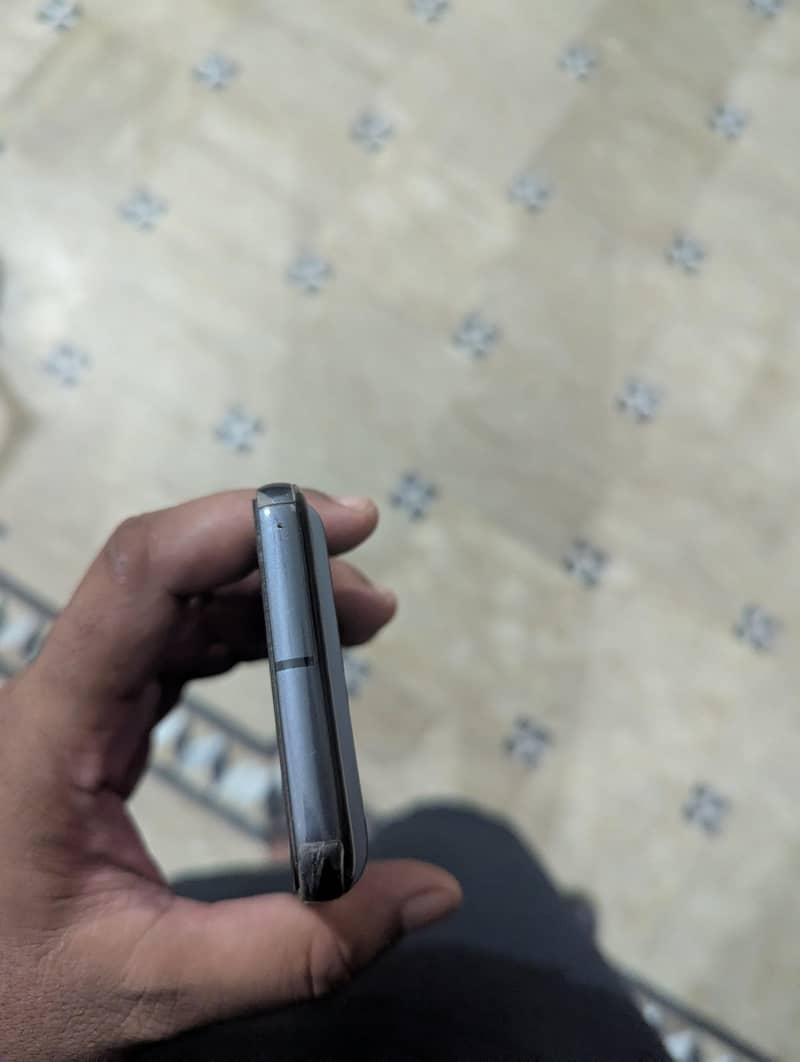 Google Pixel 8 7