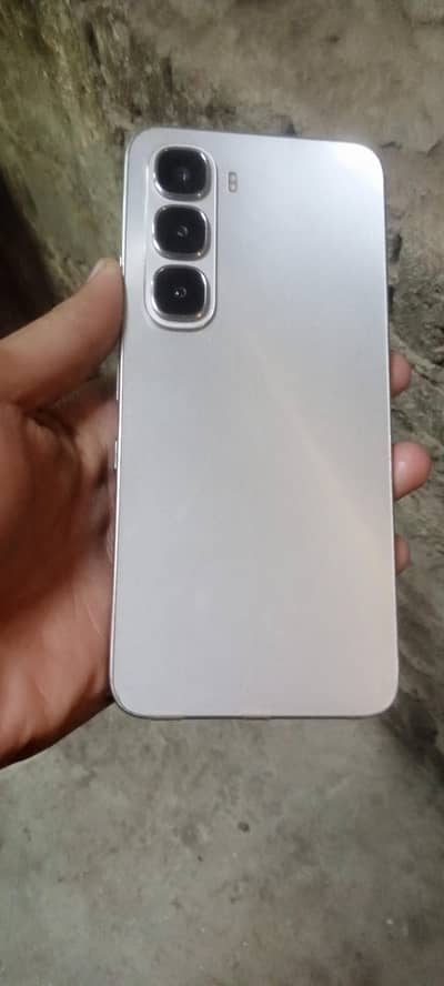 Infinix Hot 60i