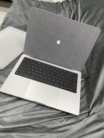 Apple MacBook Pro M2 Max 1TB ( M1.2. 3.4pro. Air. Max