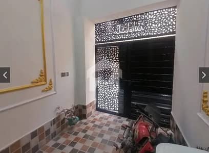 2.5 Marla triple story house awialable for Rent