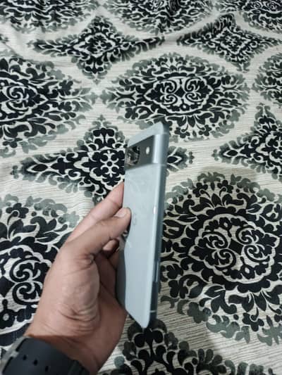 Google Pixel 8