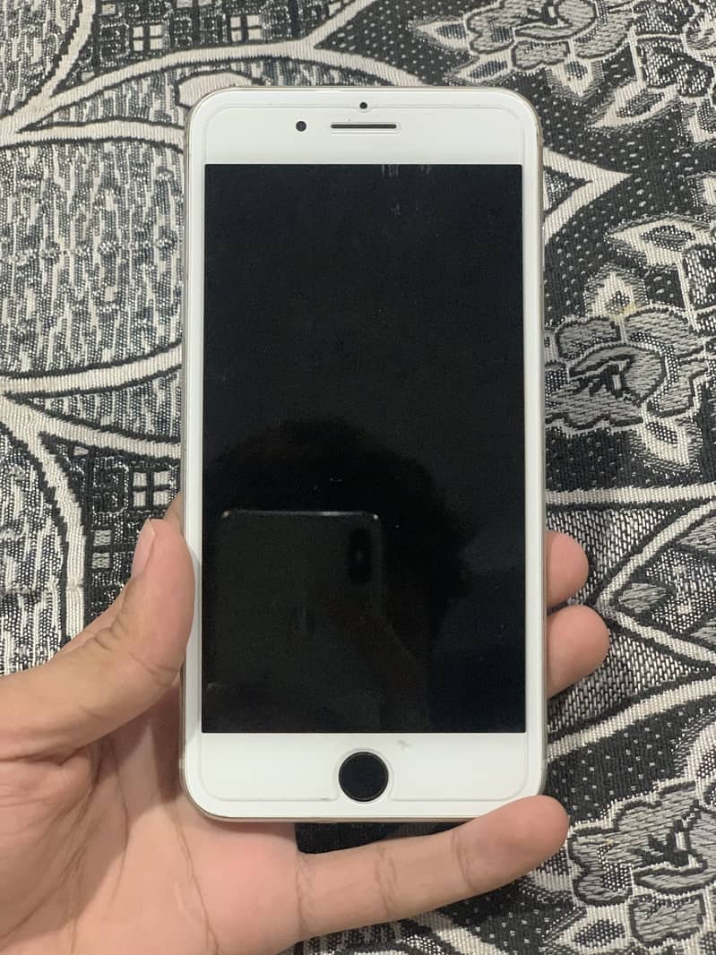 Apple iPhone 7 Plus 3
