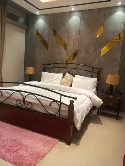 10 Marla Luxurious Fully Furnished House For Rent