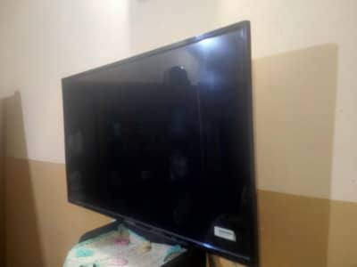 Samsung 32 Inch Simple LED/LCD TV - Used - Good Condition
