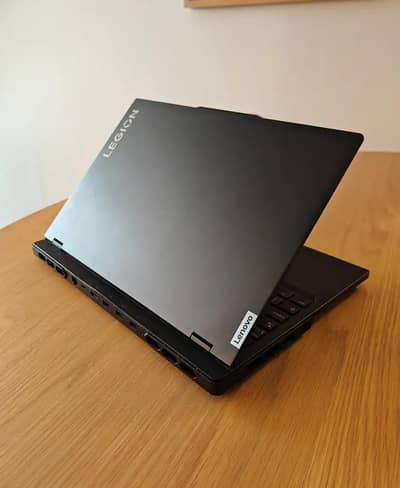Lenovo Legion Pro 7 – RTX 4090 | Ryzen 9 7945HX | 32GB RAM | 2TB SSD