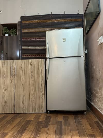 Dawlance Refrigerator Full Size -