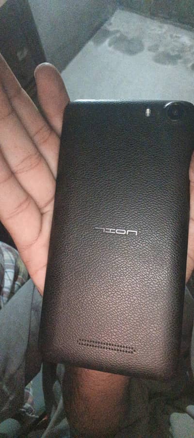 QMobile i6i 2020
