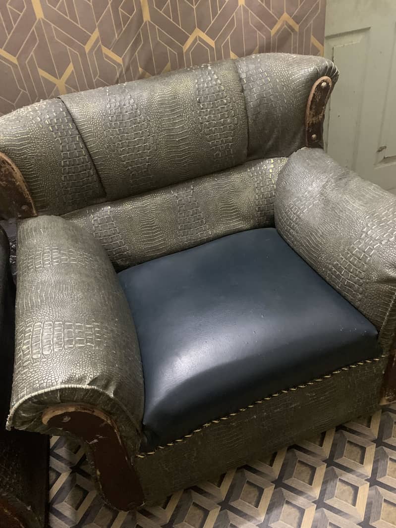 Leather sofa 1