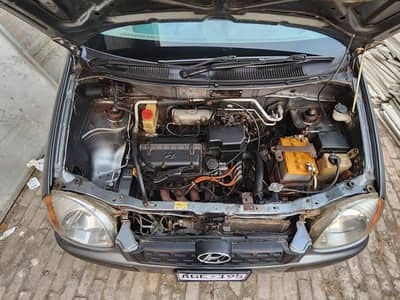 Hyundai Santro 2004 (non transferable) read complete add then contact