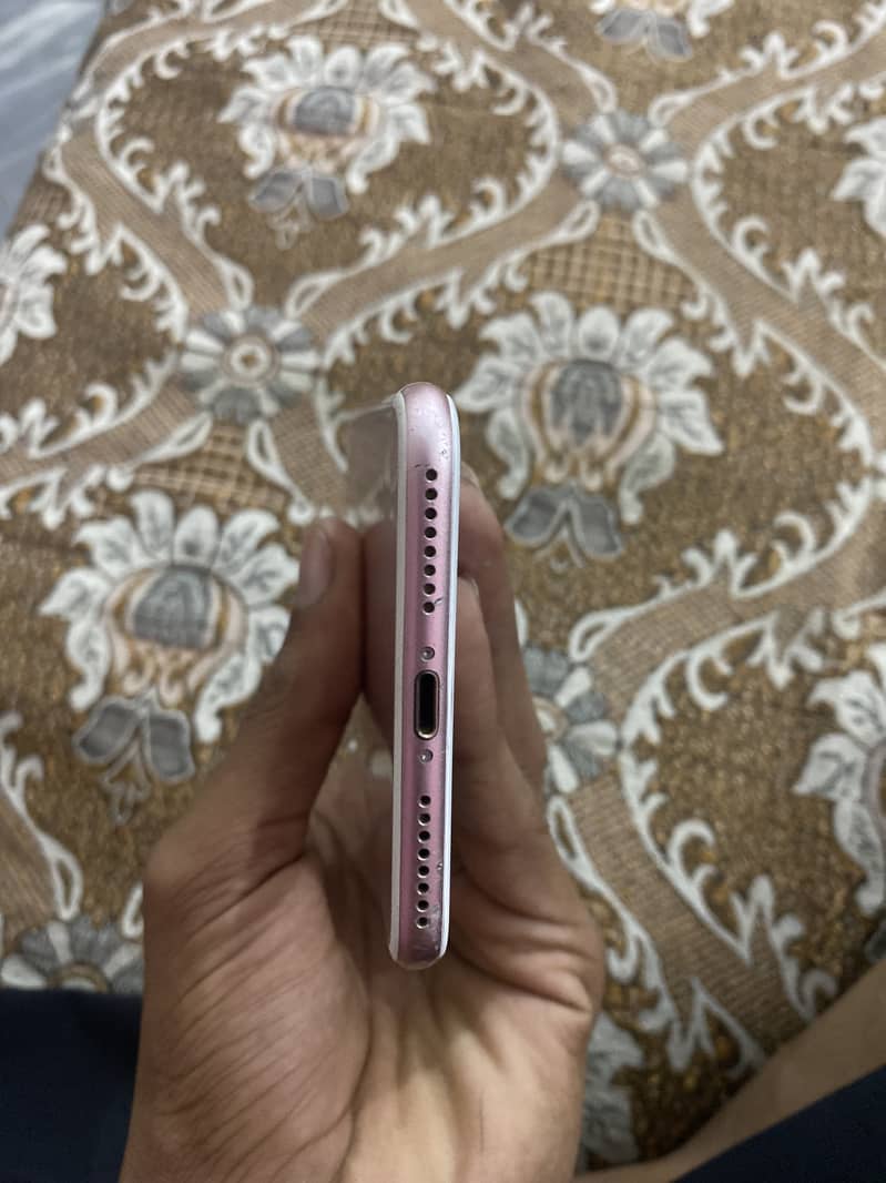 Apple iPhone 7 Plus 7