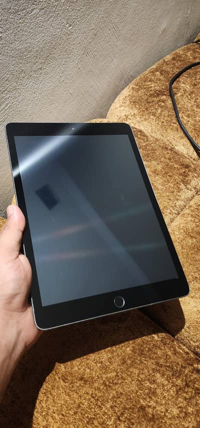 iPad 9th generation 64gb came from dubai gaming device