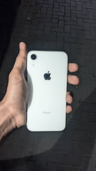 Apple iPhone XR