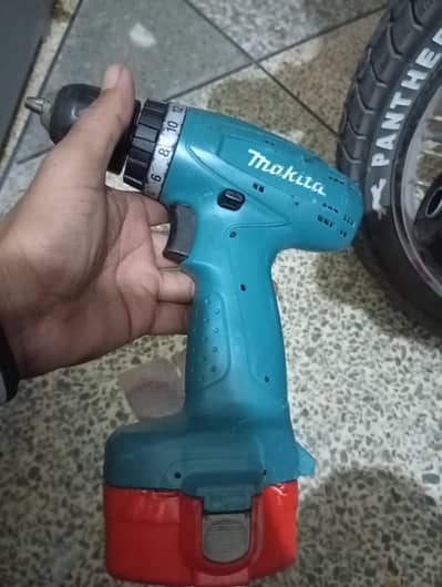 makita cordless drill Rs. 5k