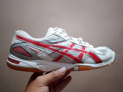 asics non marking sports shoes