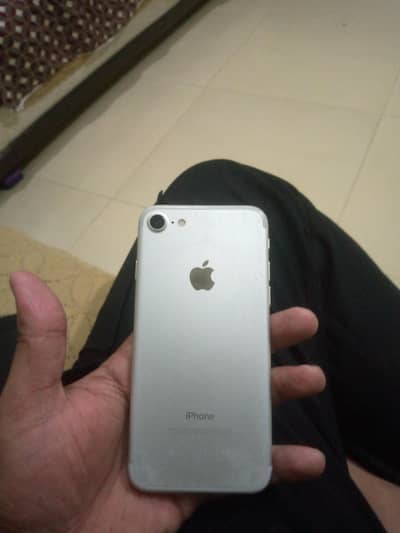 Apple iPhone 7