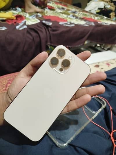 Apple iPhone 16 Pro Max