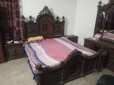 Chinioti Furniture Set