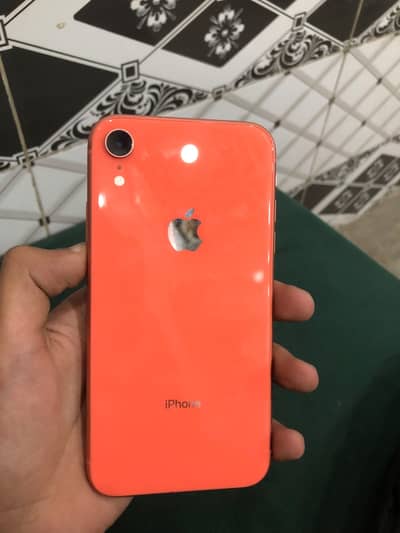 Apple iPhone XR