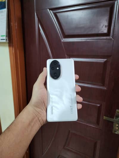 Honor 200 Pro