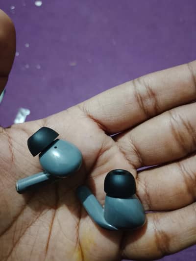 SPro3 Earbuds used.