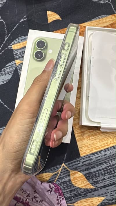 Apple iPhone 17