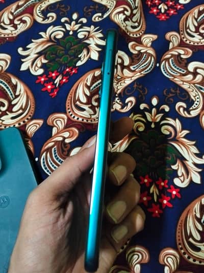 Motorola g77 5G Green coluer
