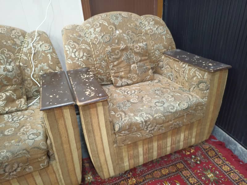 6 seater sofa 0